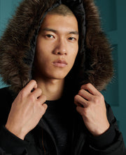 Load image into Gallery viewer, Super Dry Chinook Parka Black
