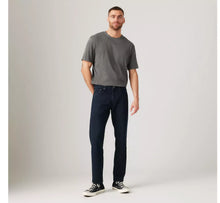 Load image into Gallery viewer, Levi’s® 502 Tapered - Indigo blue
