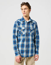 Load image into Gallery viewer, Wrangler Western Shirt Buffalo Blue
