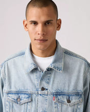 Load image into Gallery viewer, LEVI&#39;S® Relaxed TRUCKER JACKET
