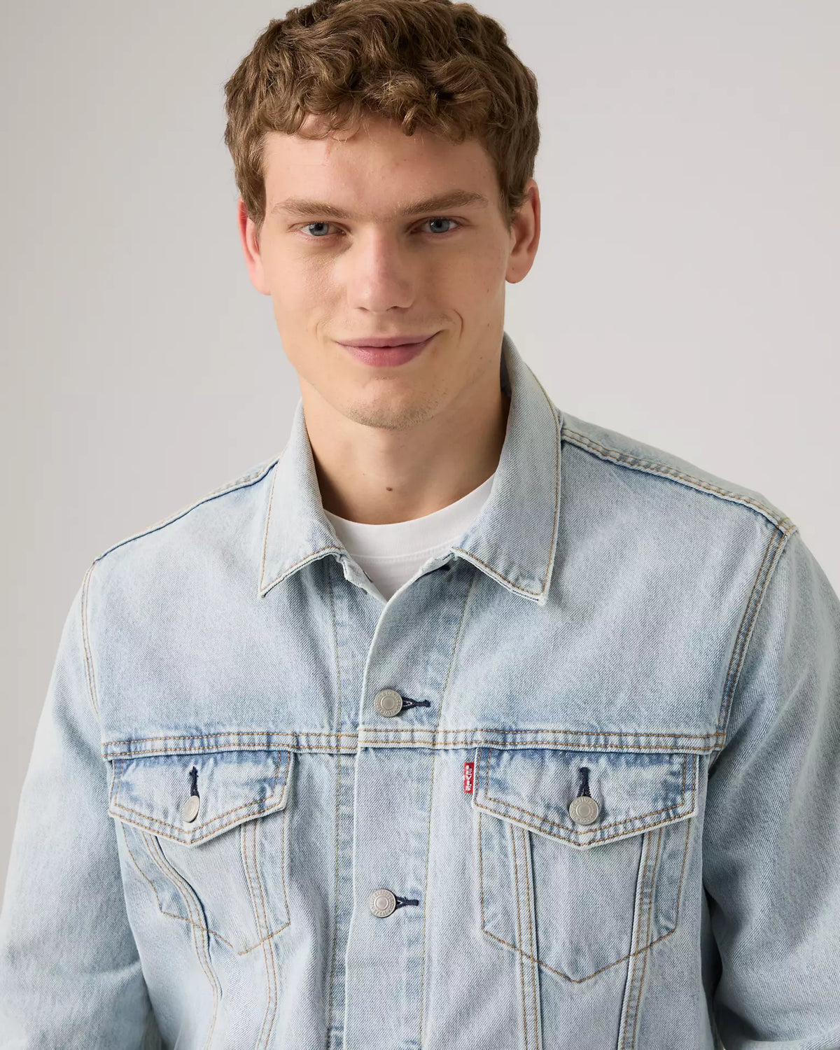 LEVI'S® TRUCKER JACKET Light Wash