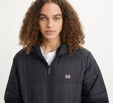 Load image into Gallery viewer, Levi’s TELEGRAPH Puffer HOODED SHORT JACKET
