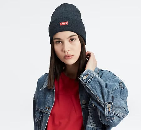 Levi’s® EMBROIDERED BEANIE